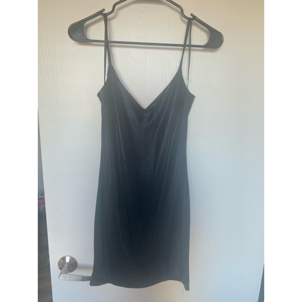 Windsor | Little Black Dress